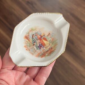 Vintage Ashtray Porcelain Bavaria with Gold Accents (Germany)